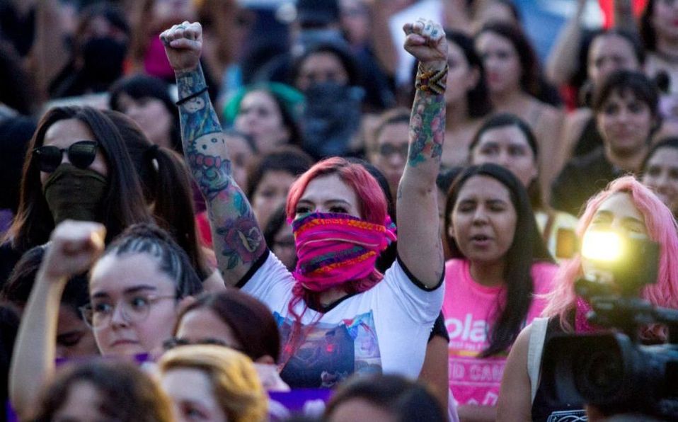 Se manifiesta el mundo contra la violencia a mujeres