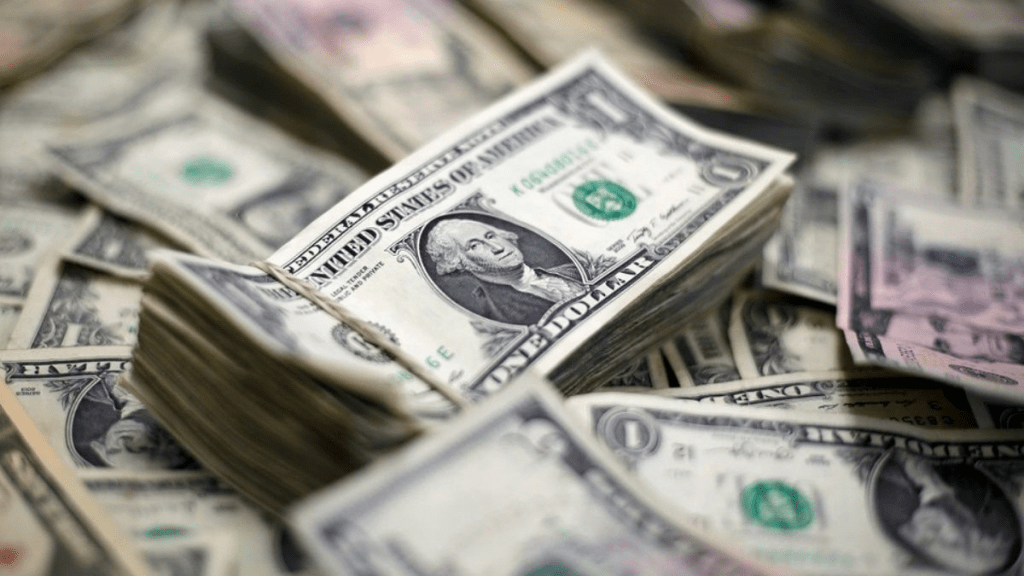 Peso mexicano se cotiza en 16.92 por dólar