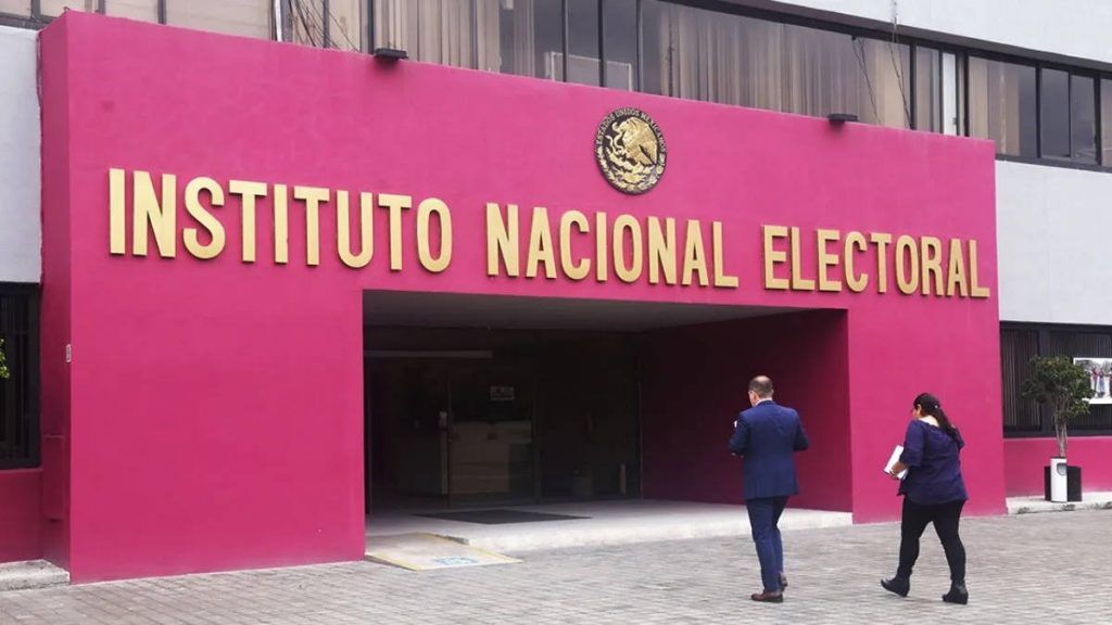 Avala INE formato de boleta electoral