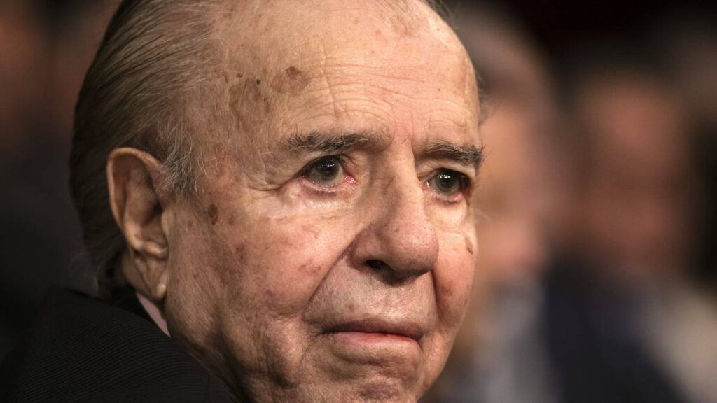 Mínima presencia popular en funeral de Menem