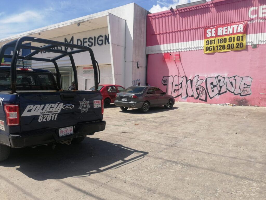 La unidad se encontraba estacionada sobre el Boulevard playa del Carmen entre las avenidas CTM y Colosio.