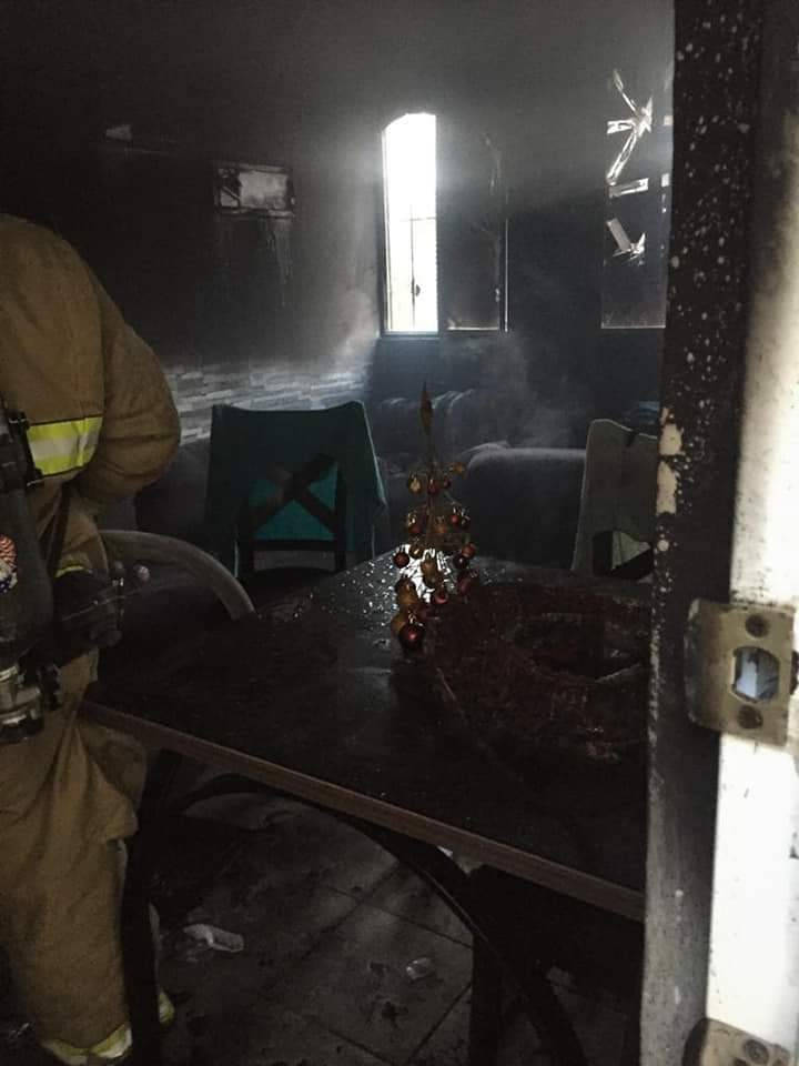 Se incendia casa en villas del Sol, muere una mascota