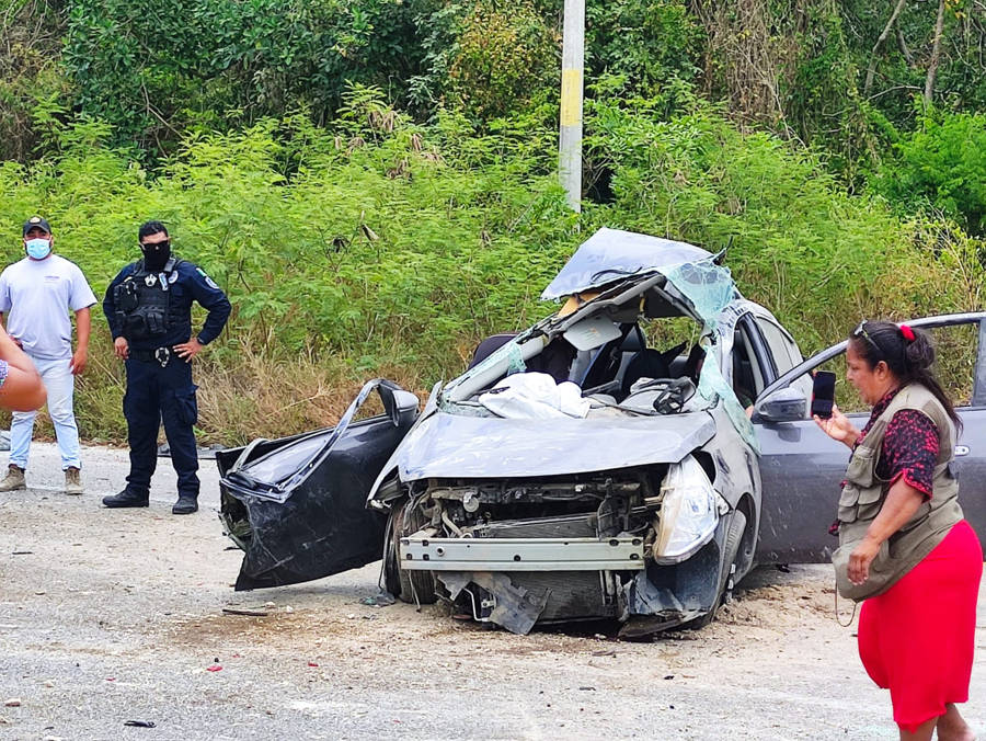 Accidente boulevard Playa del Carmen deja a tres lesionados.