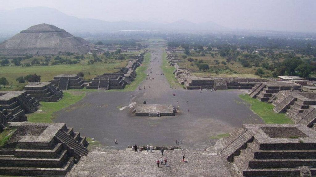 Condenan obras no autorizadas en Teotihuacán