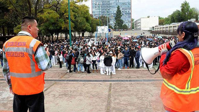 Se llevó a cabo macrosimulacro nacional