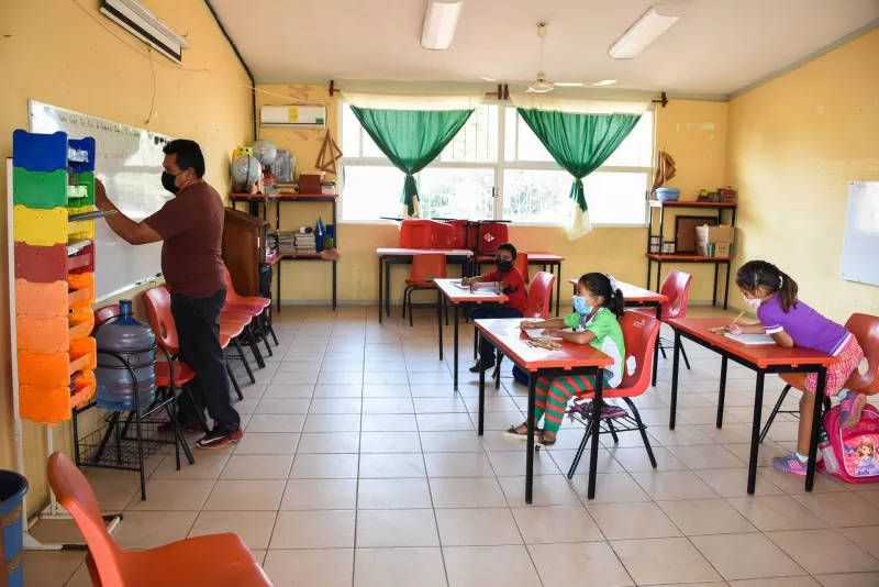 Regreso a clases será basado en estrategia nacional integral