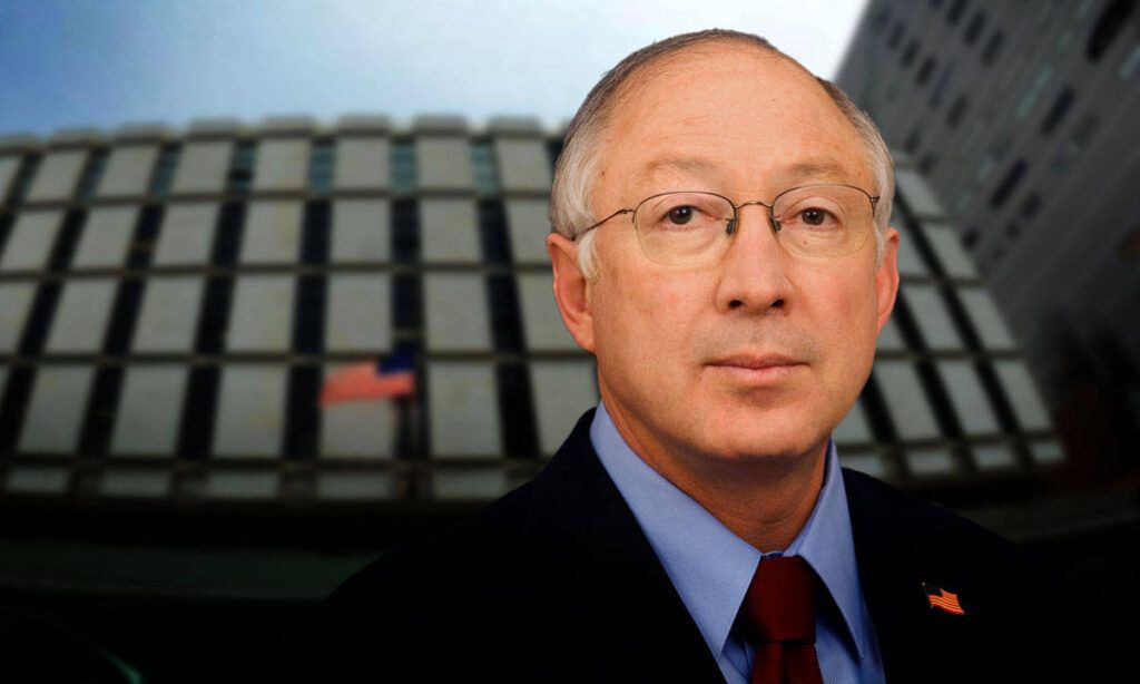 Ken Salazar es el nuevo embajador de EEUU en México