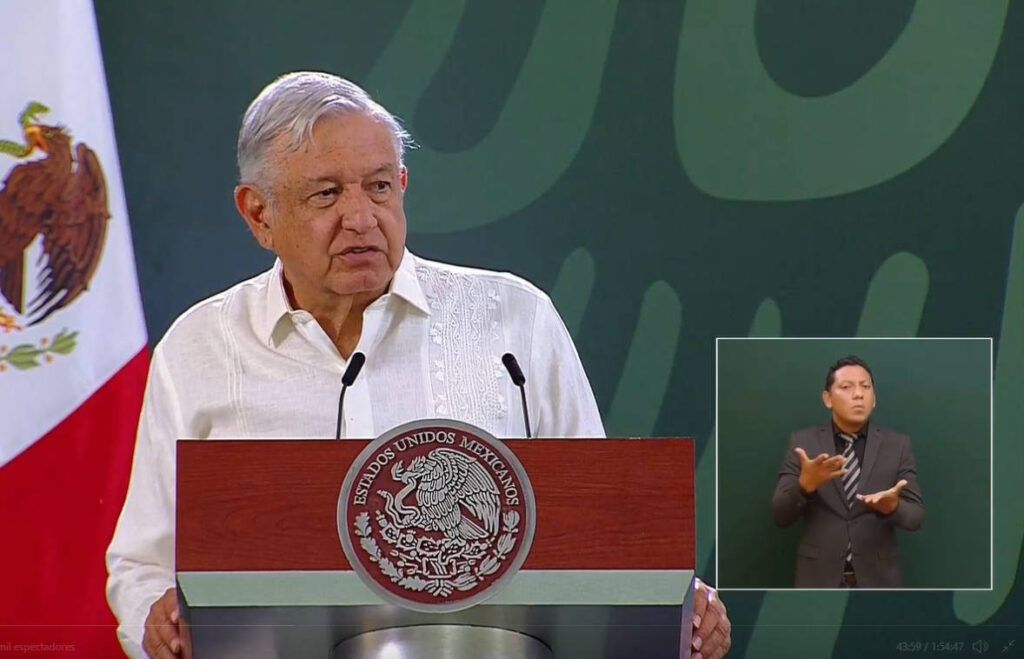 Todos tienen posibilidades en la sucesión: AMLO