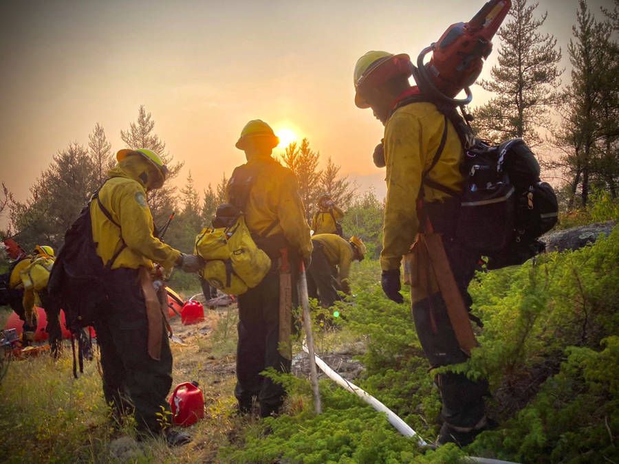 Envía México segundo grupo de combatientes de incendio forestales a Canadá