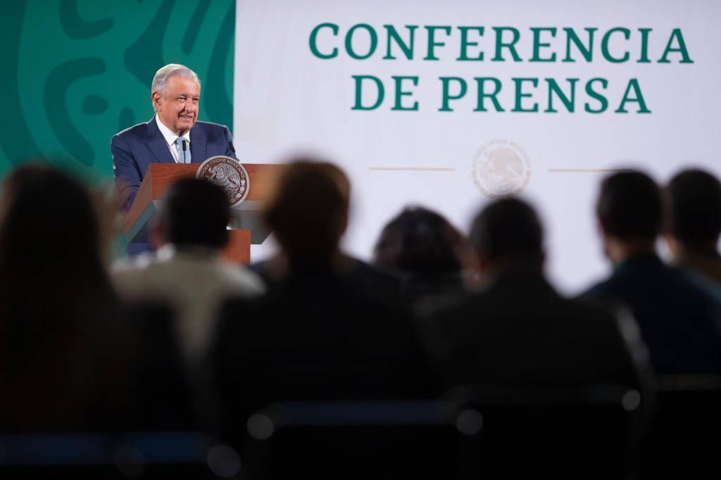 Garantizar la paz en el país, uno de los principales desafíos: AMLO