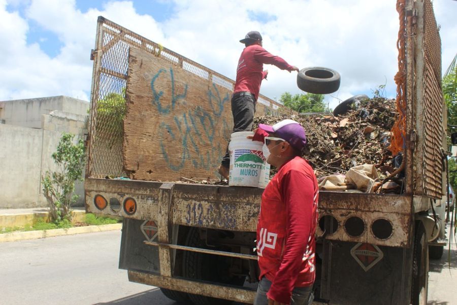 Continúa Gobierno de Solidaridad campaña de descacharrización