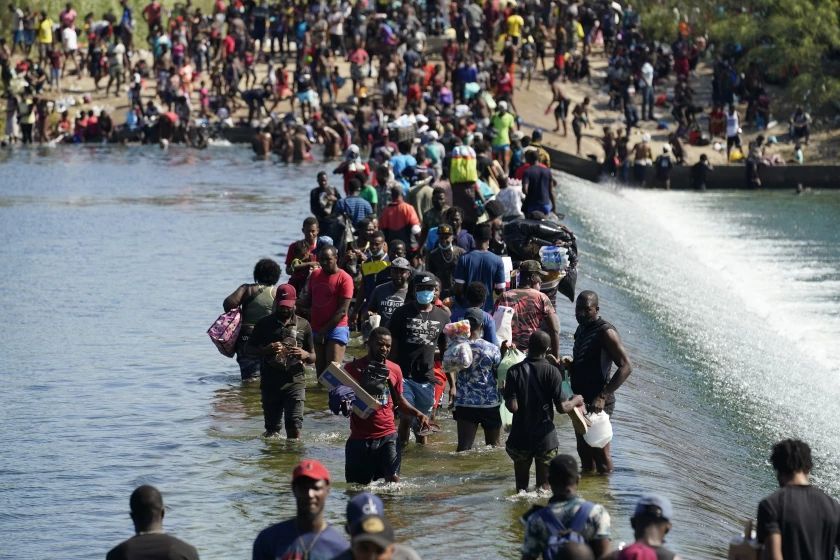 Ofrece EU disculpas por trato a haitianos