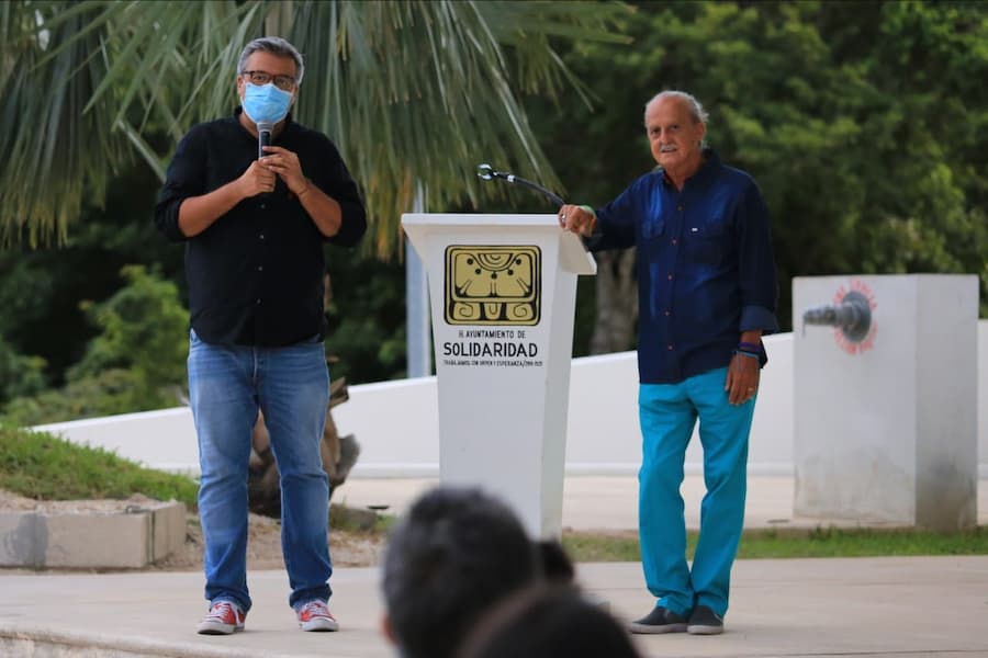 Se engalana Teatro de la Ciudad con nueva escultura