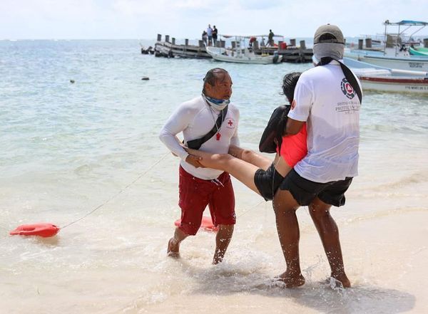 Conmemora Puerto Morelos aniversario de la Protección Civil en México