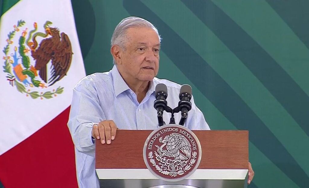 Hay suficientes dosis de vacunas para adolescentes: AMLO