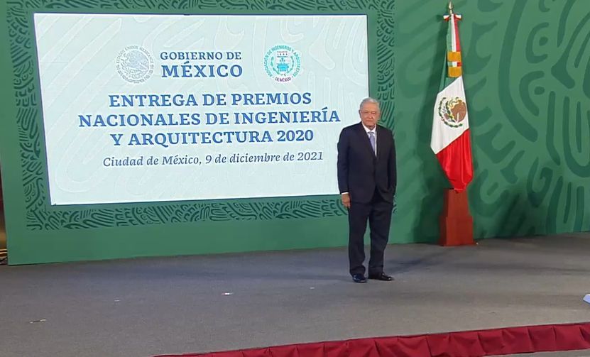 Entrega AMLO Premios Nacionales de Ingeniería y Arquitectura