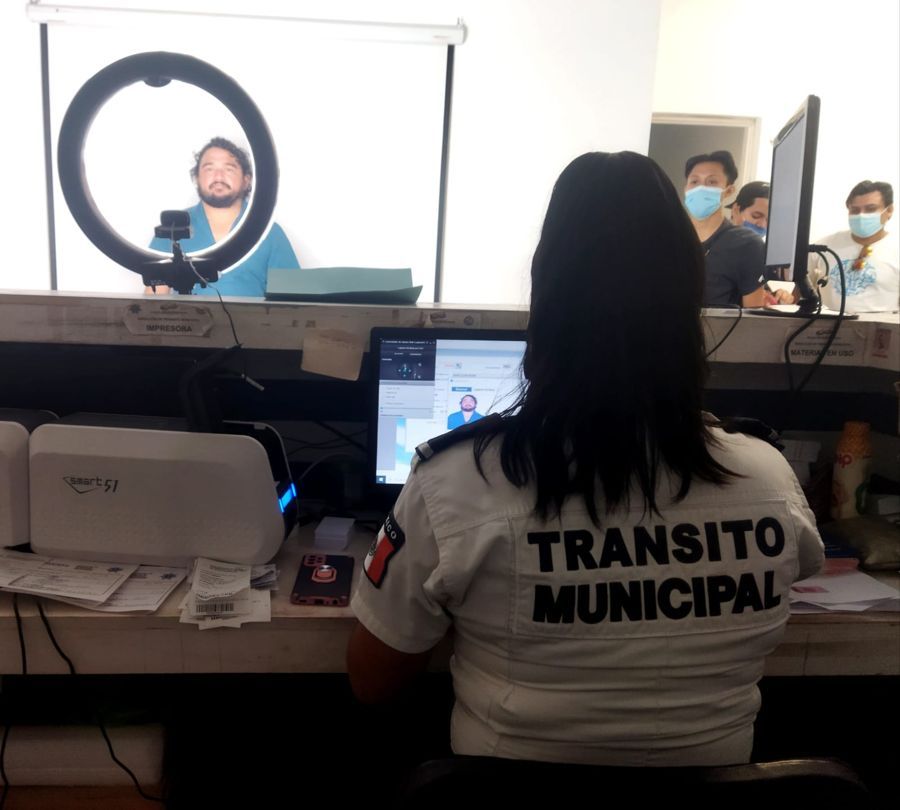 Gobierno municipal facilita trámite de licencias con citas vía WhatsApp