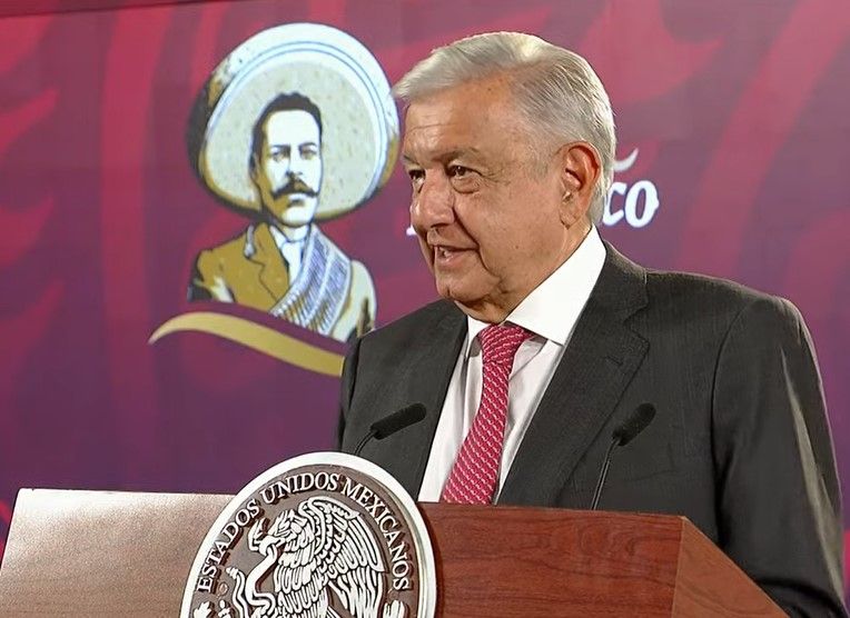 Mostrará AMLO el contenido de los libros de texto gratuitos