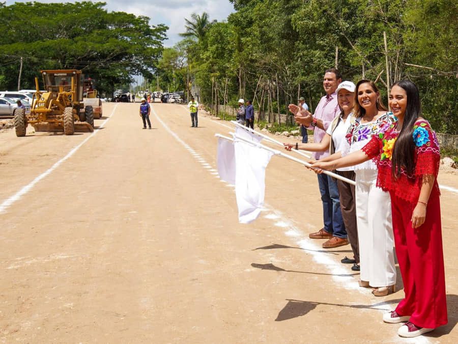 Dan banderazo al proyecto Puerta al Mar en Felipe Carrillo Puerto