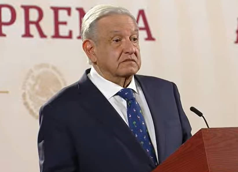 Expone López Obrador Cartas a Titular de Sedena en Caso Ayotzinapa para proceder contra militares