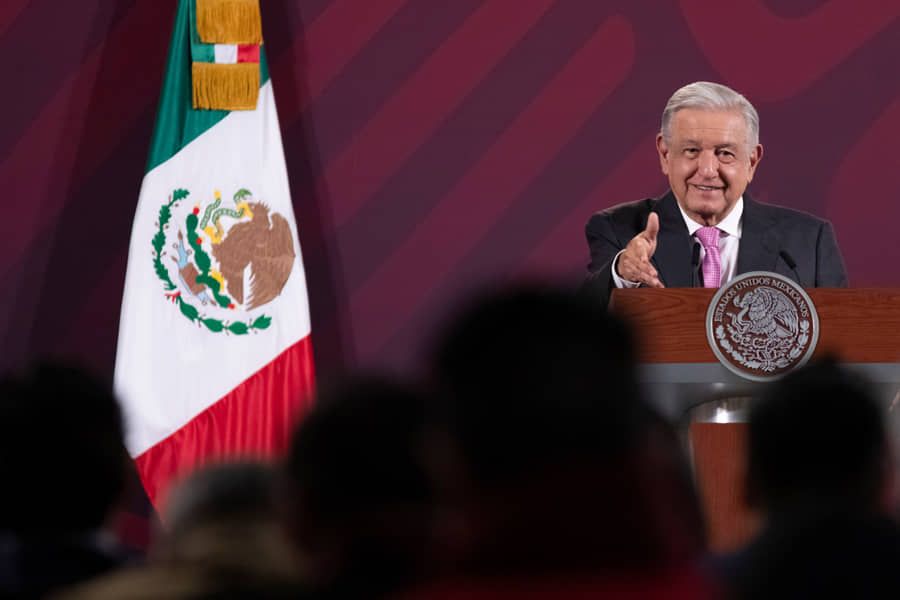 Llama AMLO a trabajadores del Poder Judicial a no caer en manipulaciones