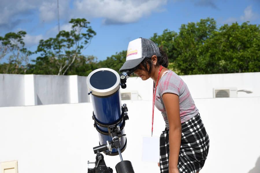 Invitan a la comunidad a ver el eclipse solar en Chankanaab