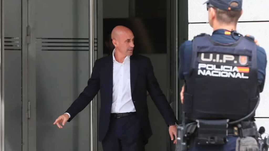 Rubiales suspendido tres años por posible agresión sexual