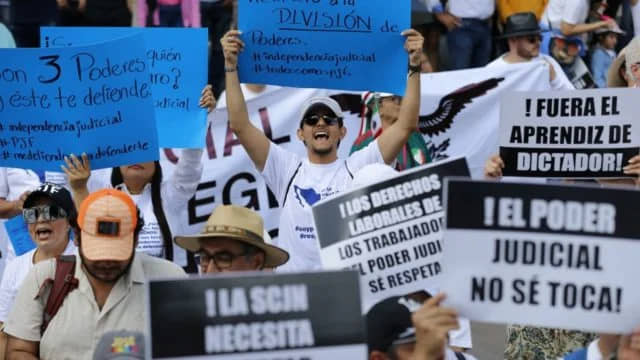 Otorgan suspensión provisional contra extinción de fideicomisos del PJF