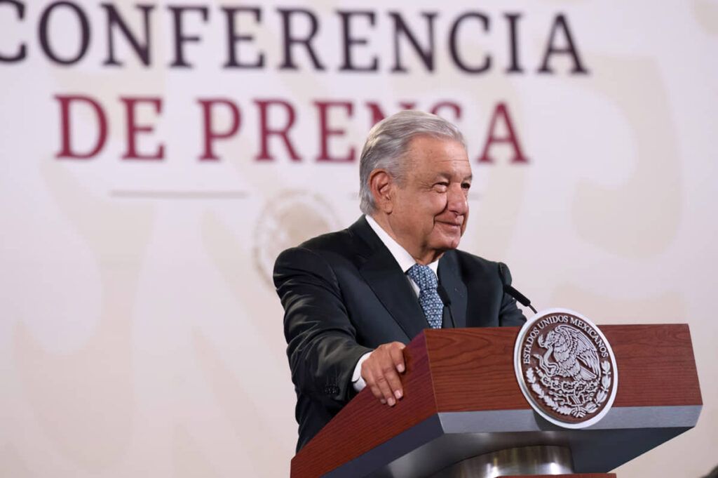 Buscará AMLO que pensiones del bienestar sean mensuales